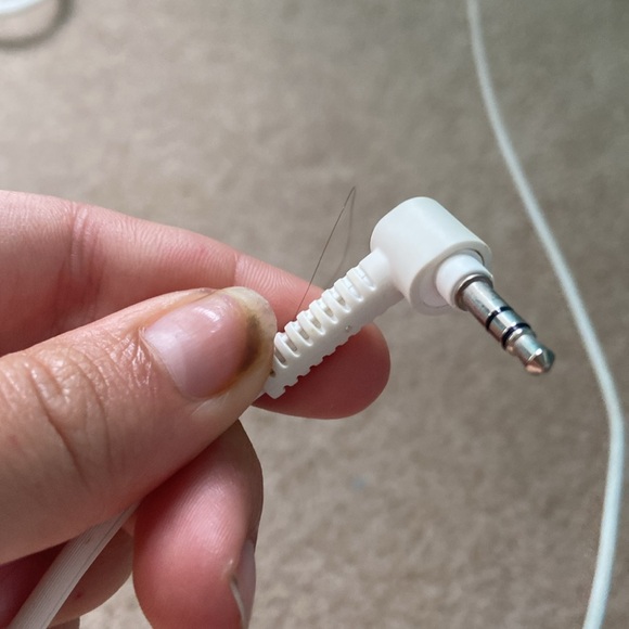 Sony White On-Ear Headphones - Picture 3 of 3